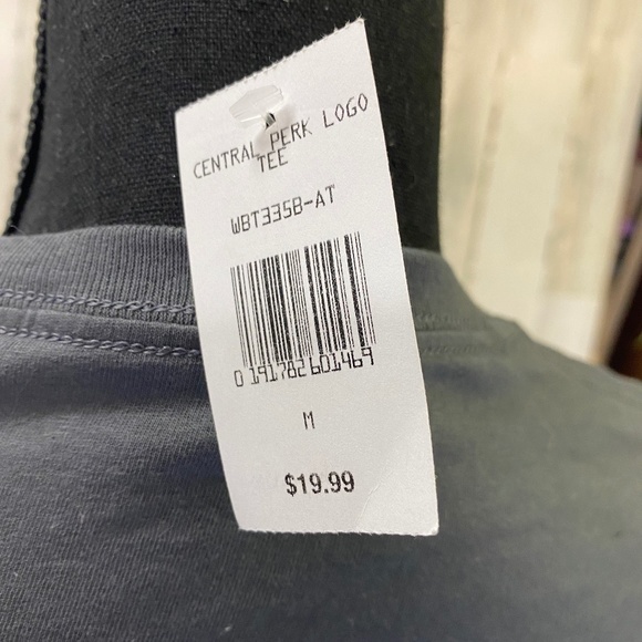 Friends Central Perk T-shirt - Picture 4 of 5